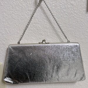 Vintage HL USA silver kiss lock evening  clutch purse.